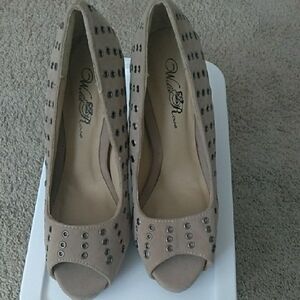Wild Rose Studded Peep Toe Heels